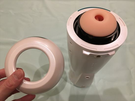 専用オナホールを本体と合体